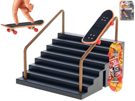 Skateboard 9,5cm kov s rampou na kart